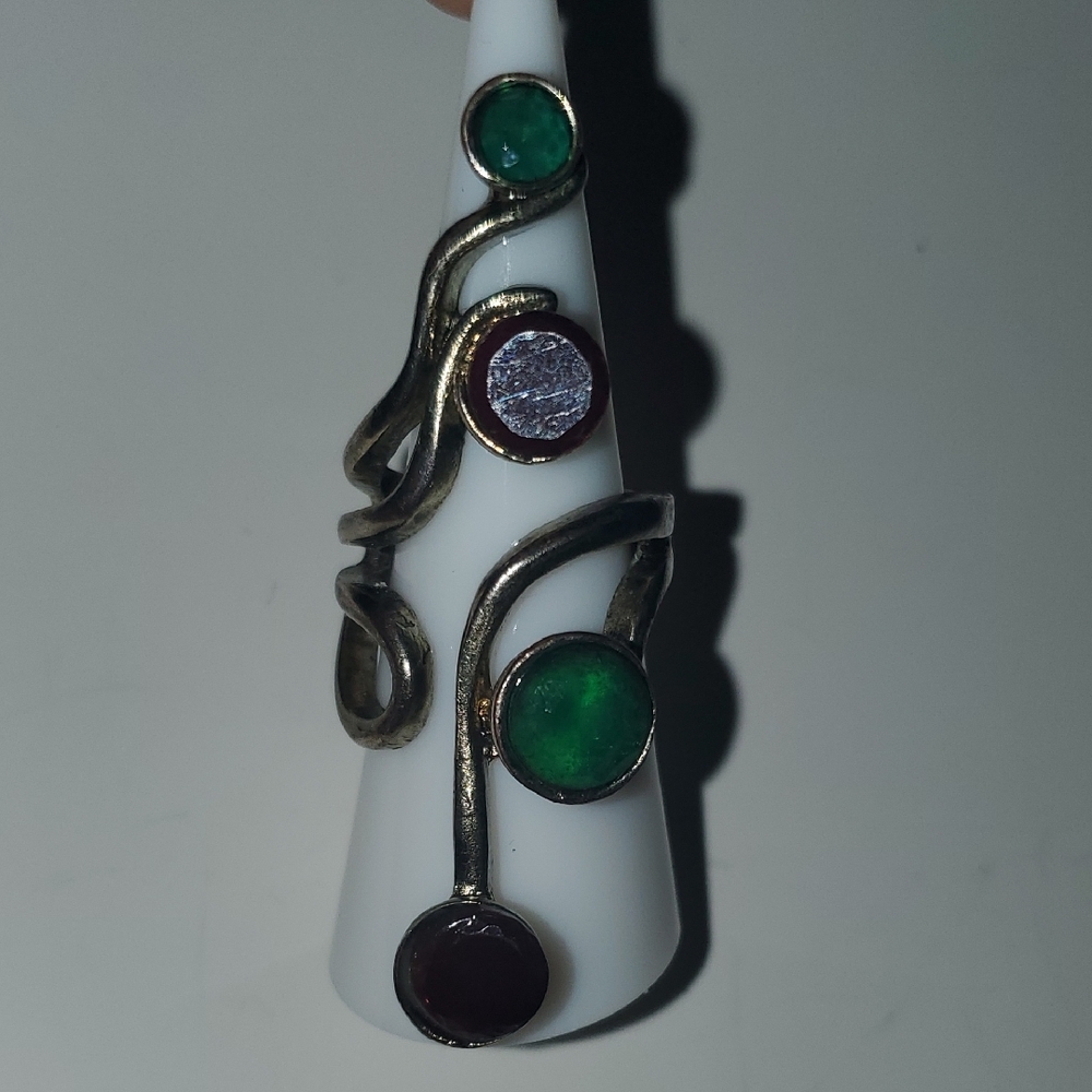 Elegant Multi-Stone Silver Ring!